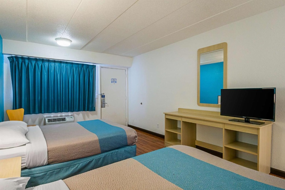 Motel 6-Knoxville, TN - North