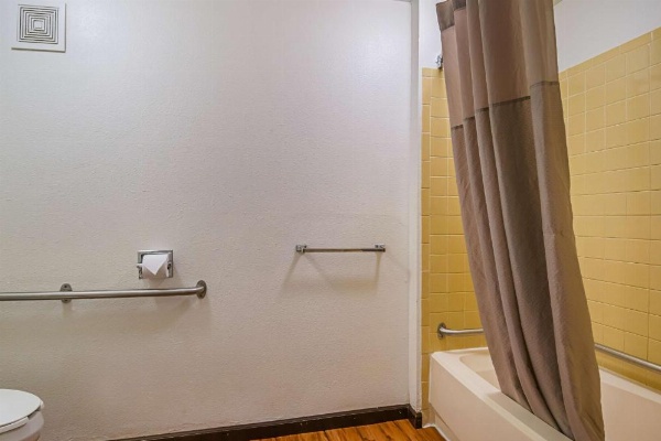 Motel 6-Knoxville, TN - North image 14