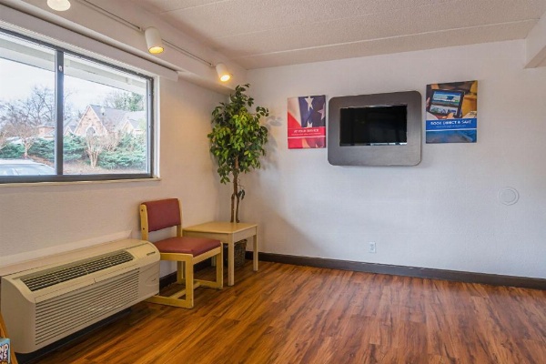 Motel 6-Knoxville, TN - North image 21