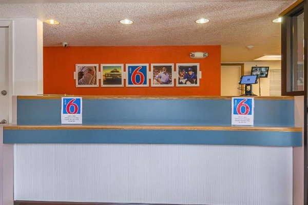 Motel 6-Knoxville, TN - North image 22