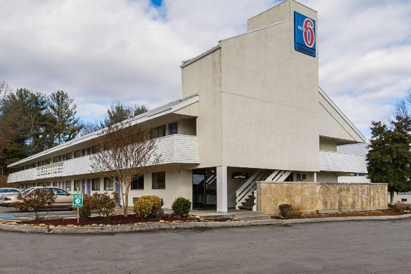 Motel 6-Knoxville, TN - North image 3