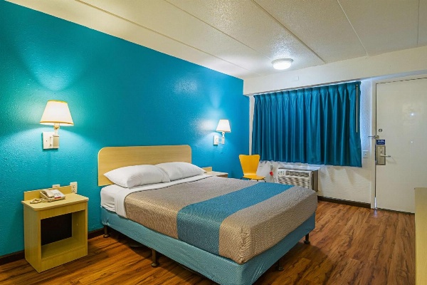 Motel 6-Knoxville, TN - North image 7